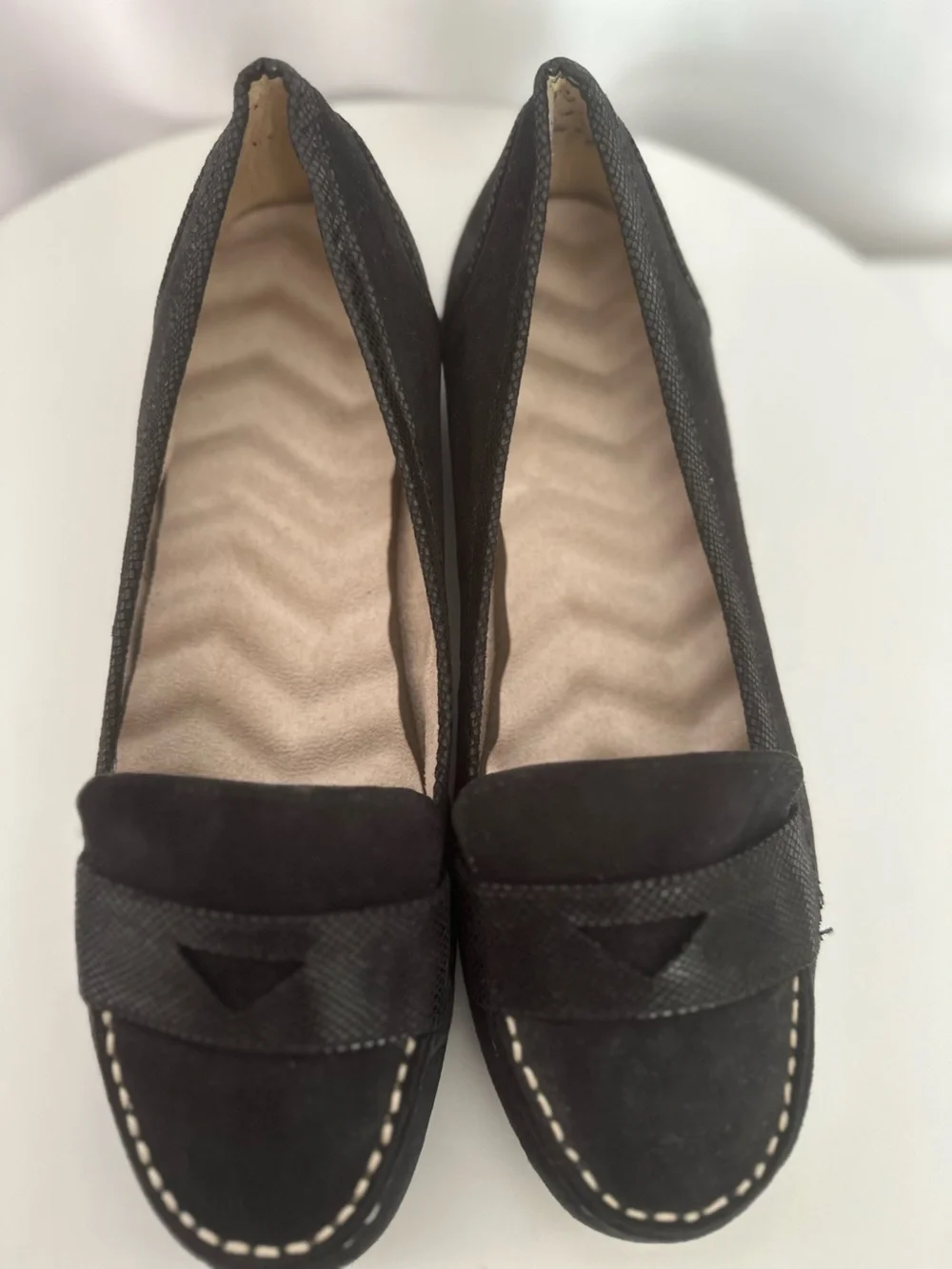 Unbranded Women’s Size 9W Black Faux-Suede Loafer Flats (SH109)
